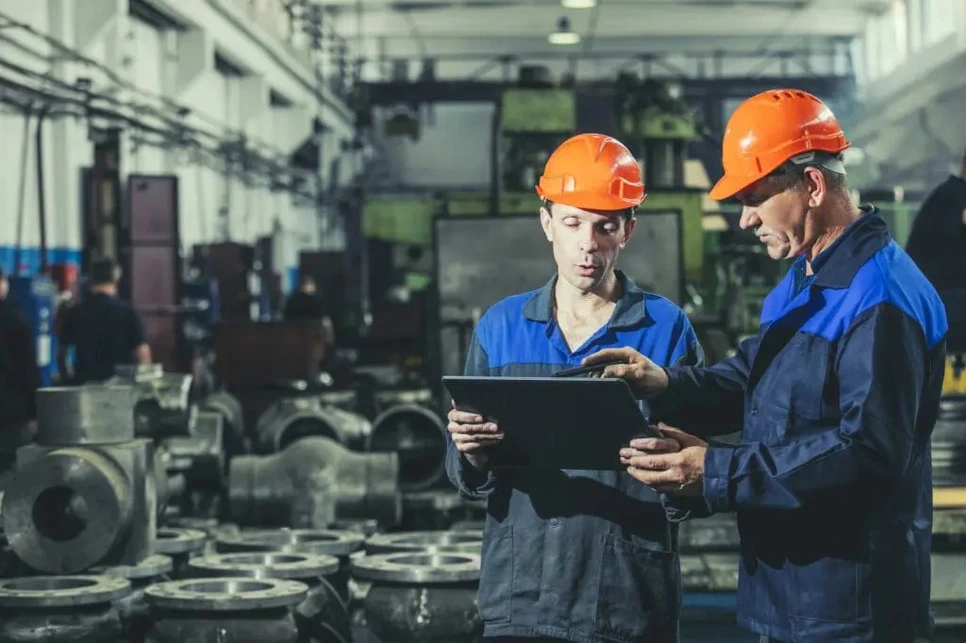 Trabajadores taller